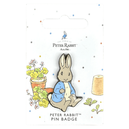 Peter Rabbit Sitting Pin Badge / Κονκάρδα Peter Rabbit - Diavazo Greek Books